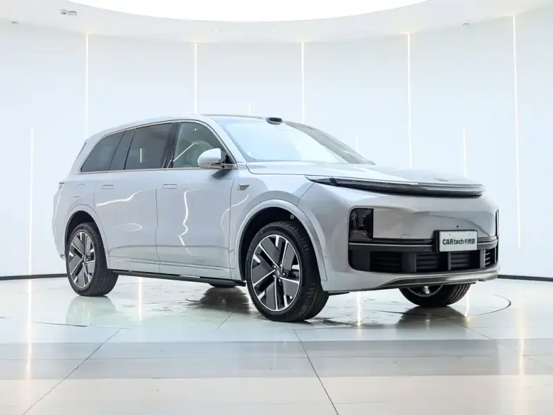 Li Auto Li L9, 2025