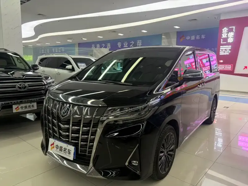 Toyota Alphard, 2022