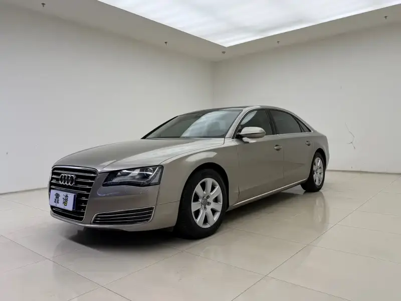 Audi A8, 2015