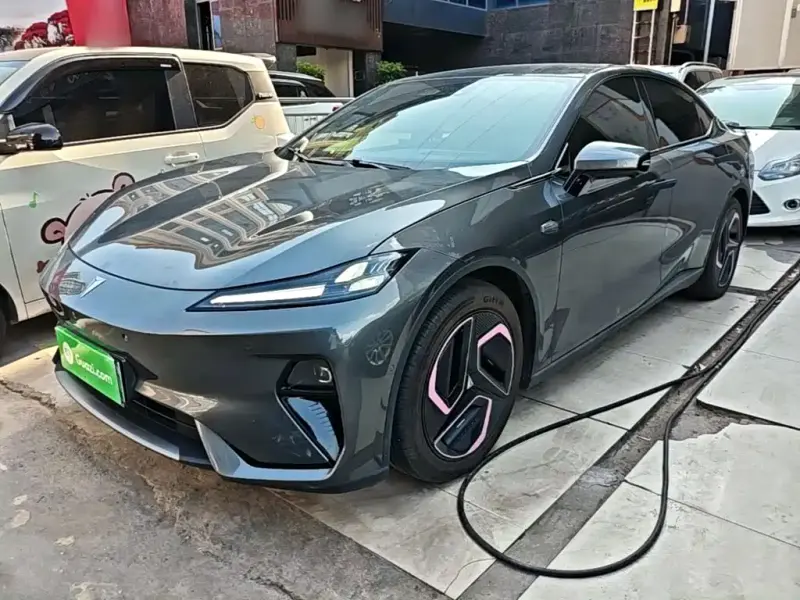 Deepal L07, 2025
