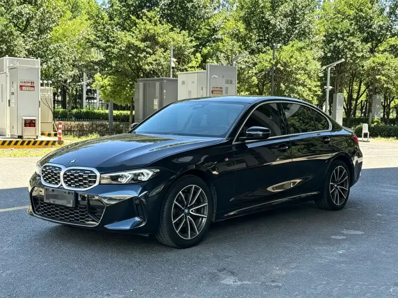 BMW 3 Series, 2023