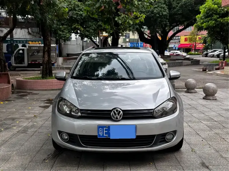 Volkswagen Golf, 2010