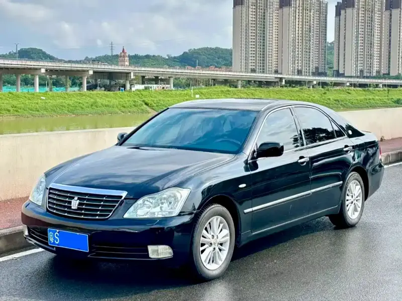 Toyota Crown, 2006