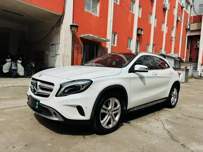Mercedes-Benz GLA, 2016