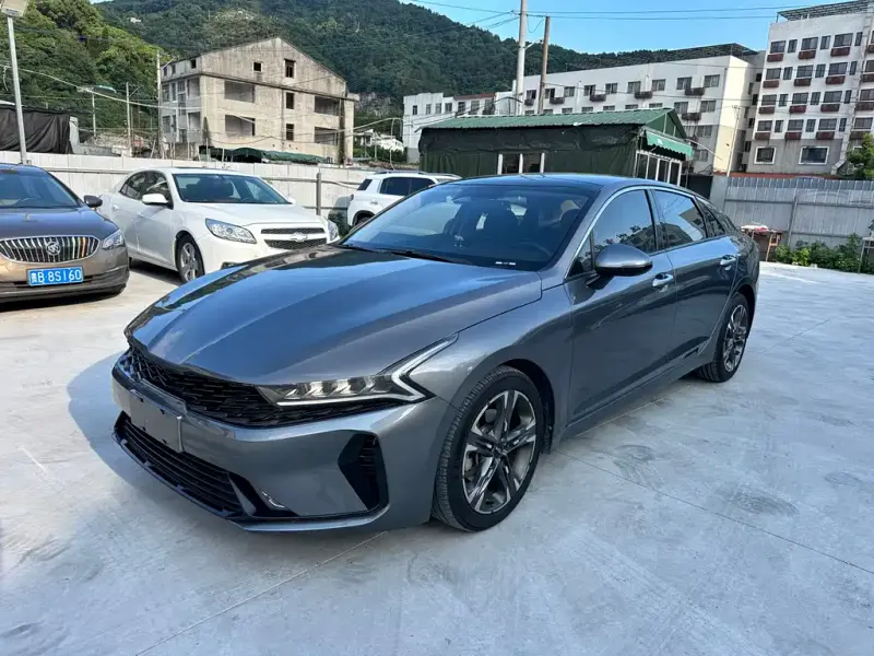 Kia K5, 2022