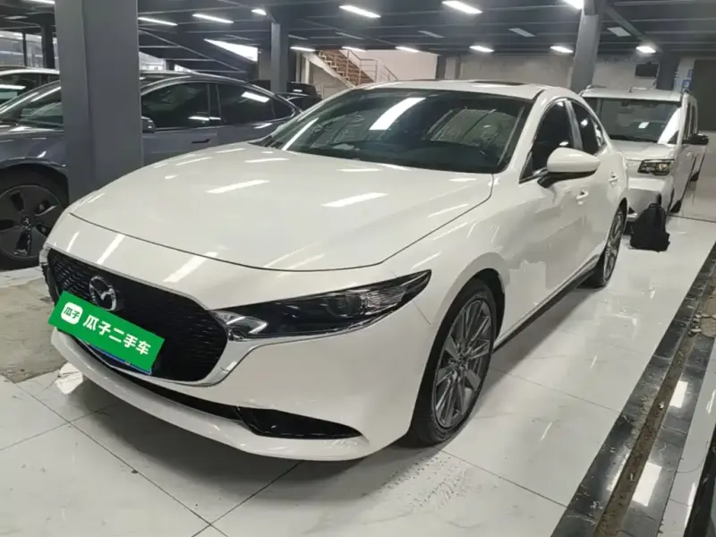 Mazda 3 Axela, 2021
