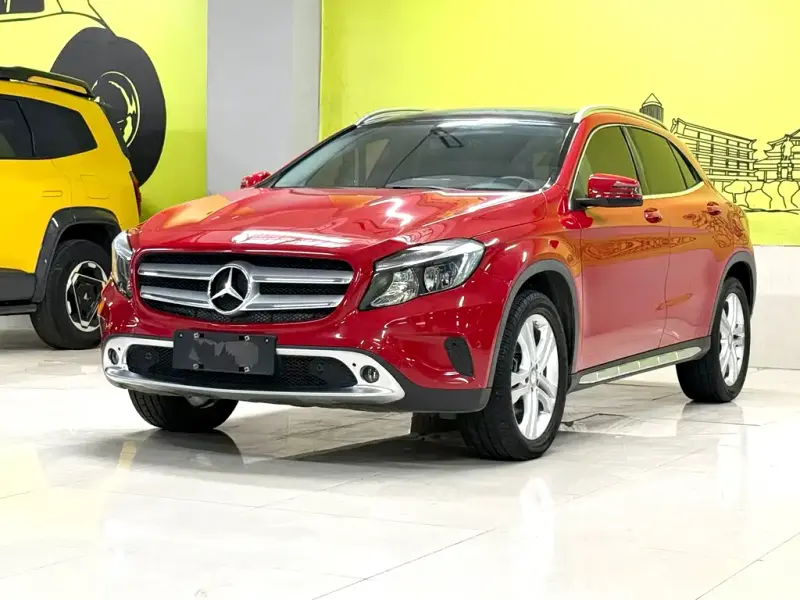 Mercedes-Benz GLA, 2016