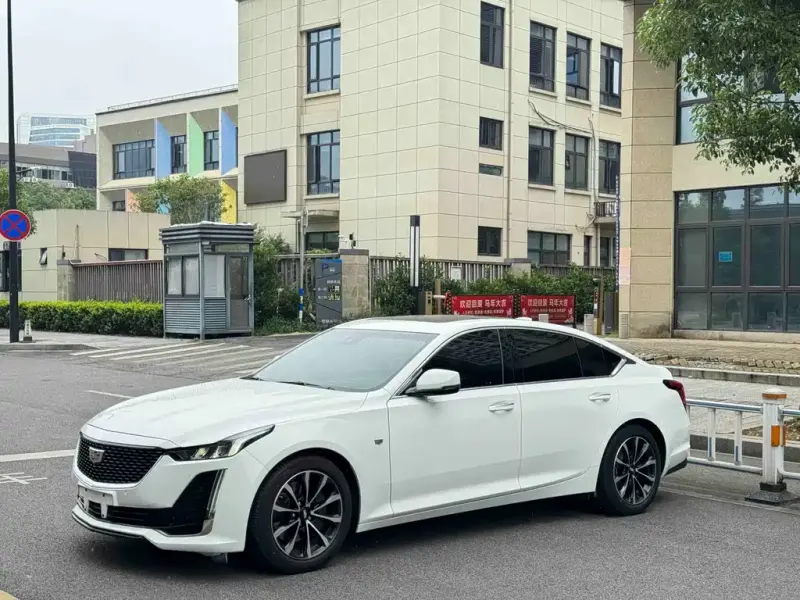 Cadillac CT5, 2022