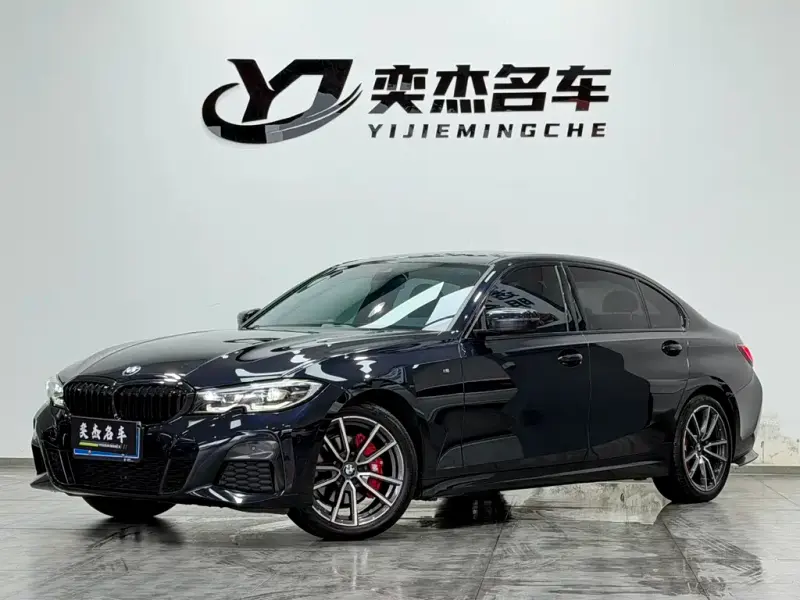 BMW 3 Series, 2022