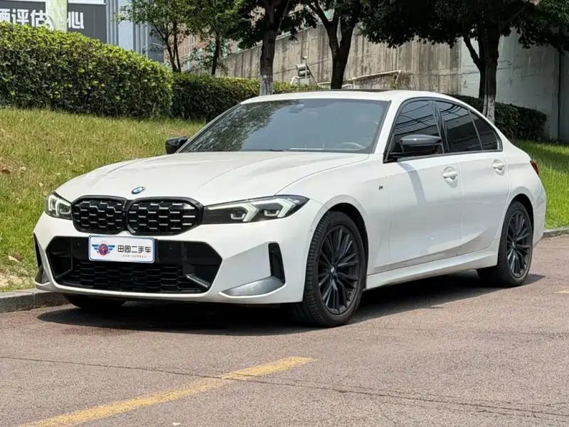 BMW 3 Series, 2023