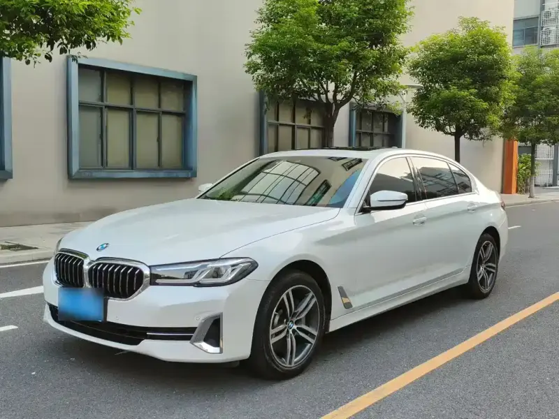 BMW 5 Series, 2023