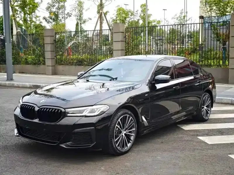 BMW 5 Series, 2022
