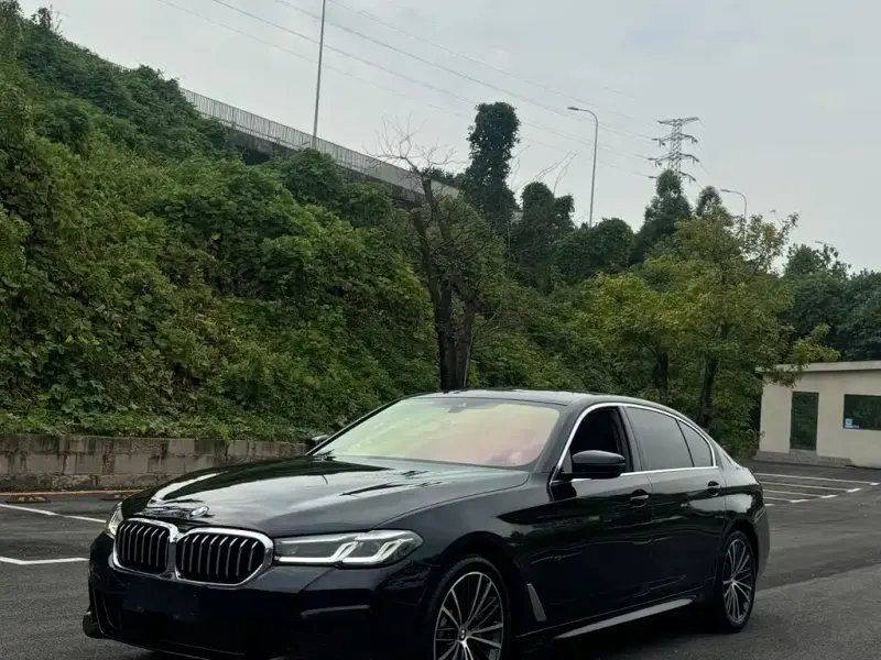 BMW 5 Series, 2022