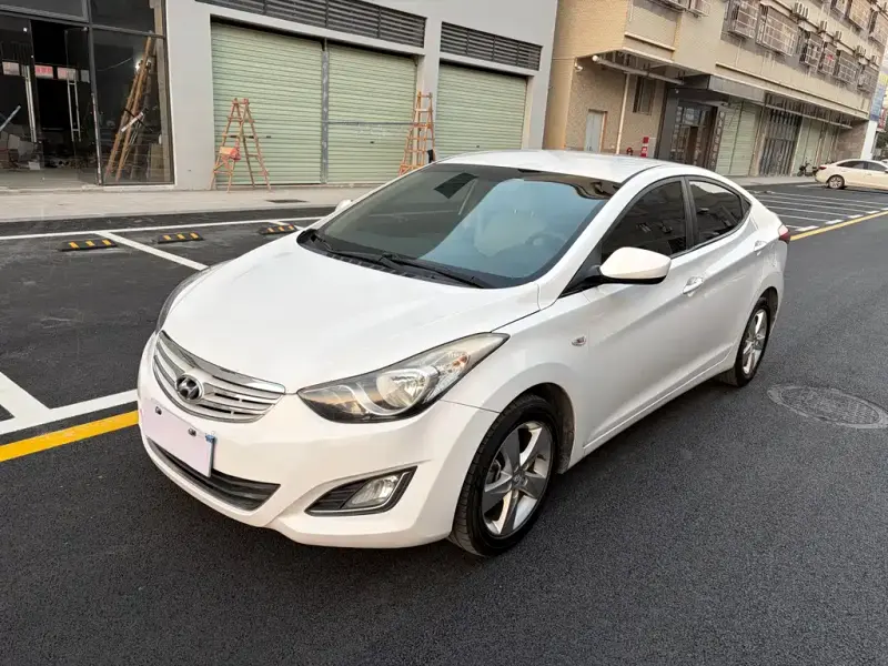 Hyundai Elantra Langdong, 2014