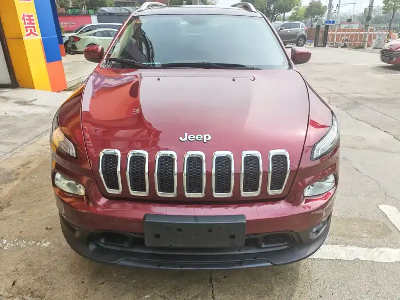 Jeep Cherokee, 2016
