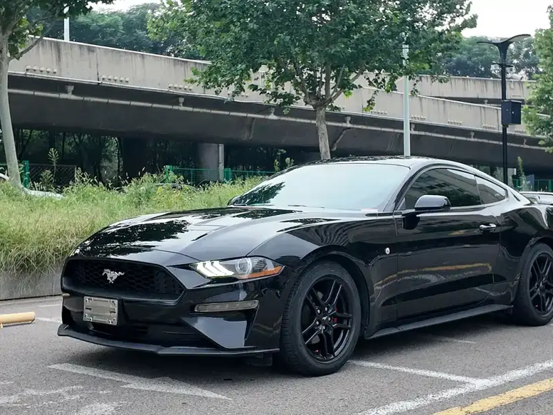 Ford Mustang, 2022