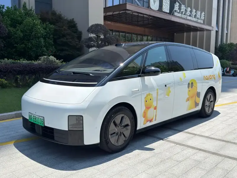 Li Auto Li MEGA, 2025