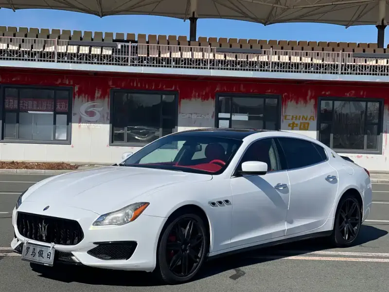 Maserati Quattroporte, 2013