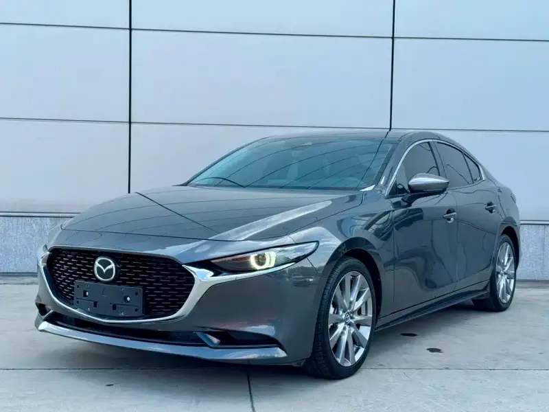 Mazda 3 Axela Mazda 3 Axela 2021 2.0L Auto Quality Elegant Edition, 2023 — фото 1