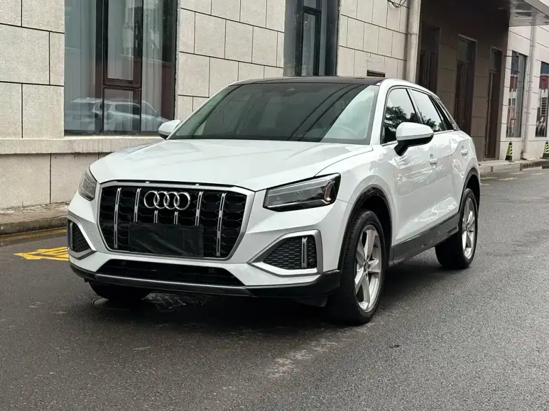 Audi Q2L, 2023