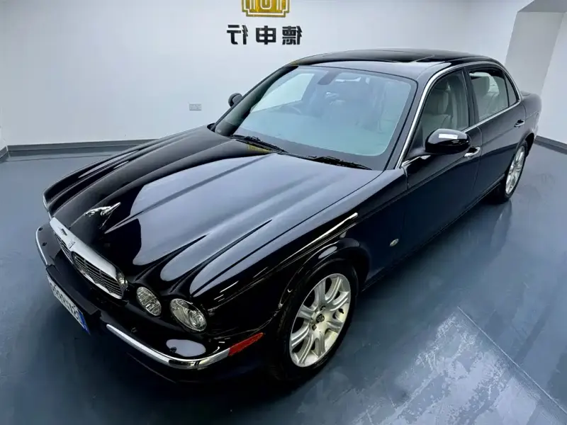Jaguar XJ, 2009