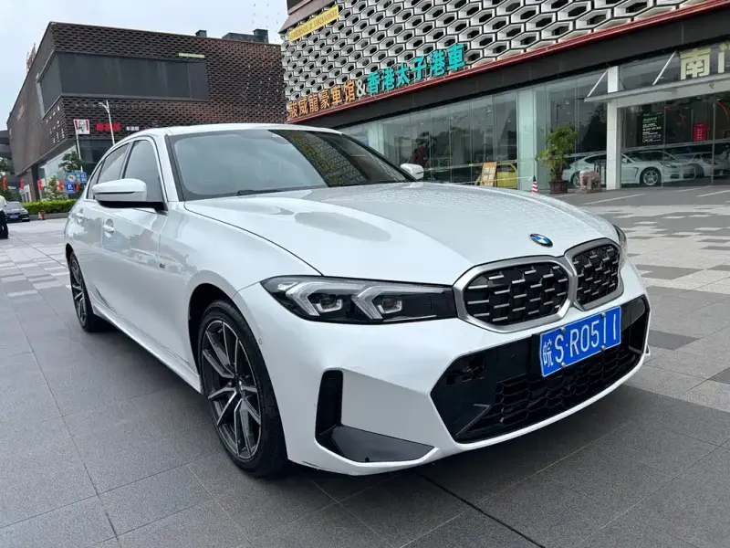 BMW 3 Series, 2023