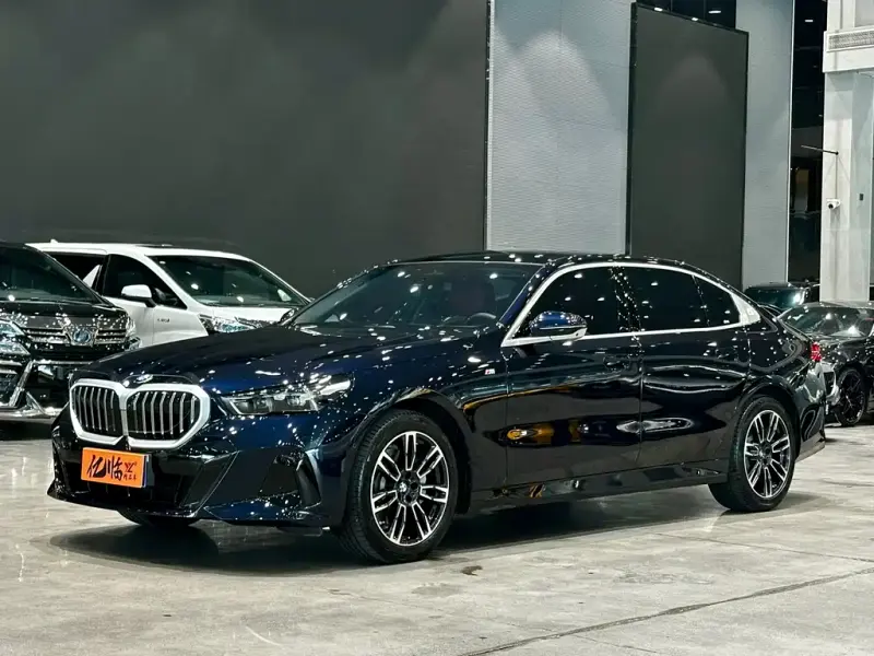 BMW 5 Series, 2025