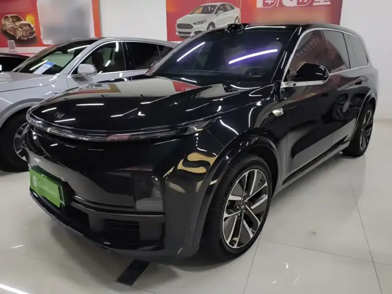 Li Auto Li L9, 2025