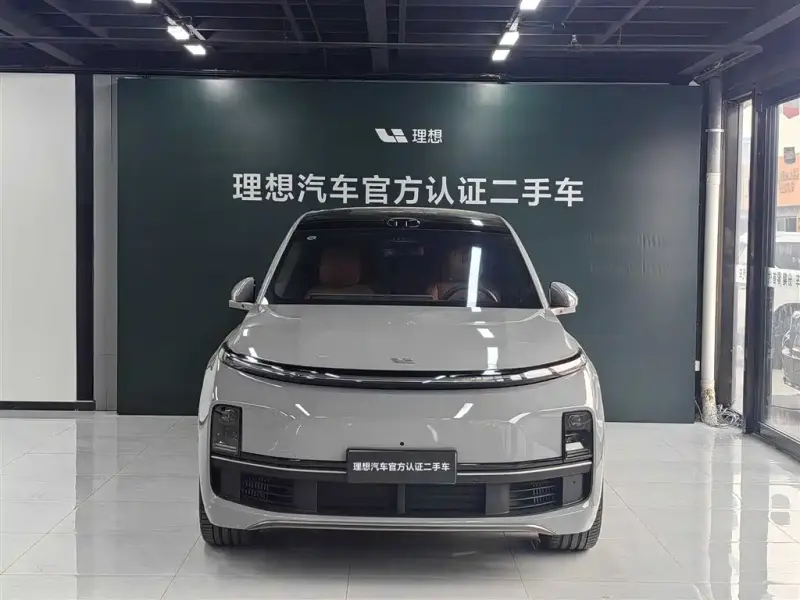 Li Auto Li L9, 2025