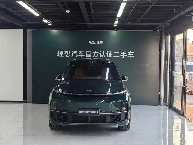 Li Auto Li L9, 2025