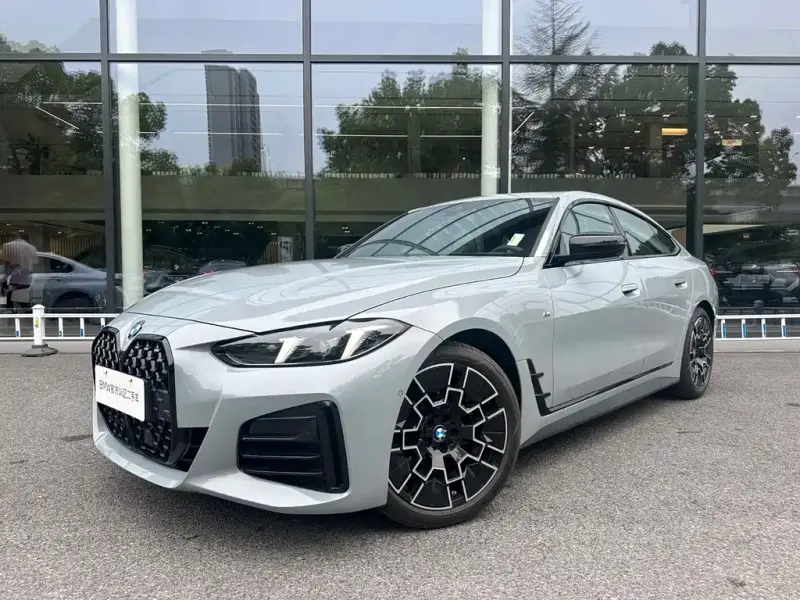 BMW 4 Series, 2026