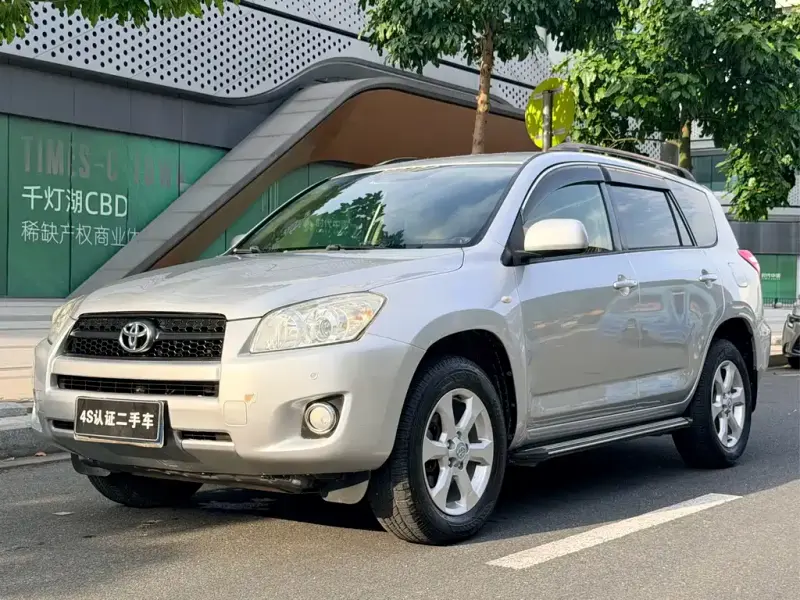 Toyota RAV4, 2013