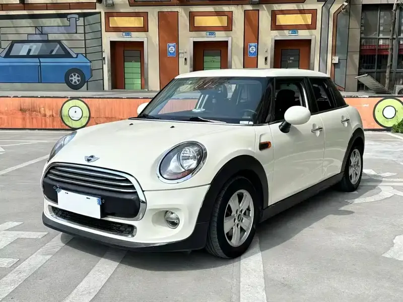 MINI Mini, 2015