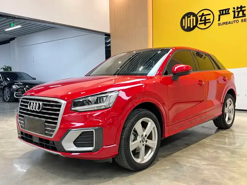 Audi Q2L, 2019
