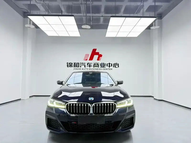 BMW 5 Series, 2022