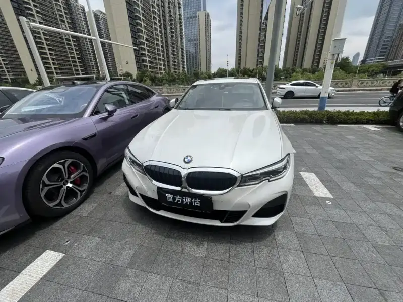 BMW 3 Series, 2021