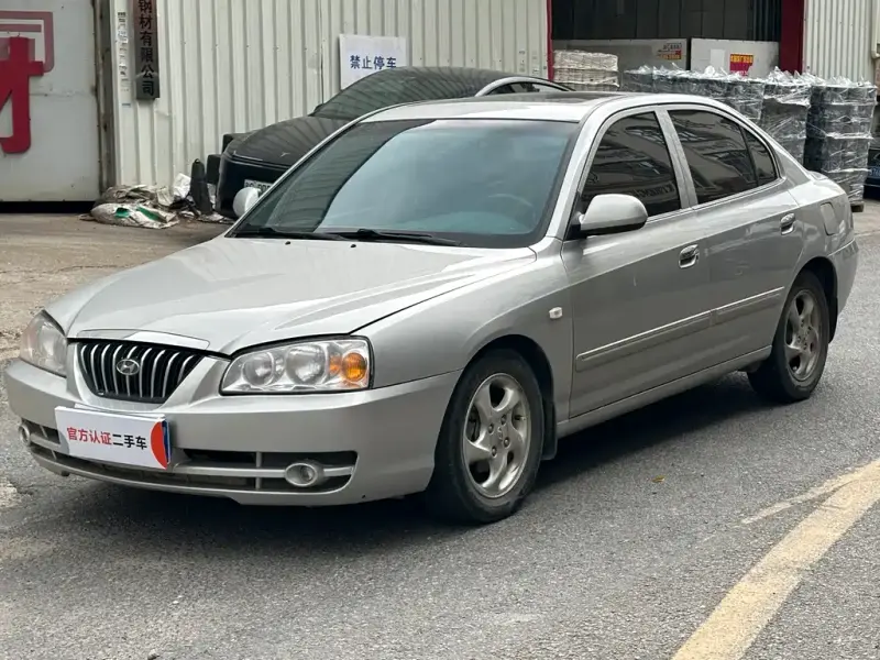 Hyundai Elantra, 2005