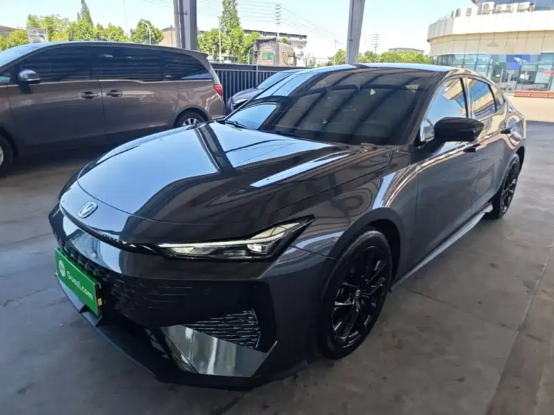 Changan UNI-V, 2025