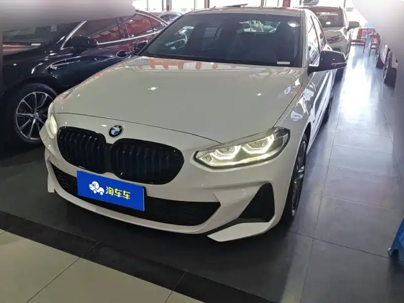 BMW 1 Series, 2021