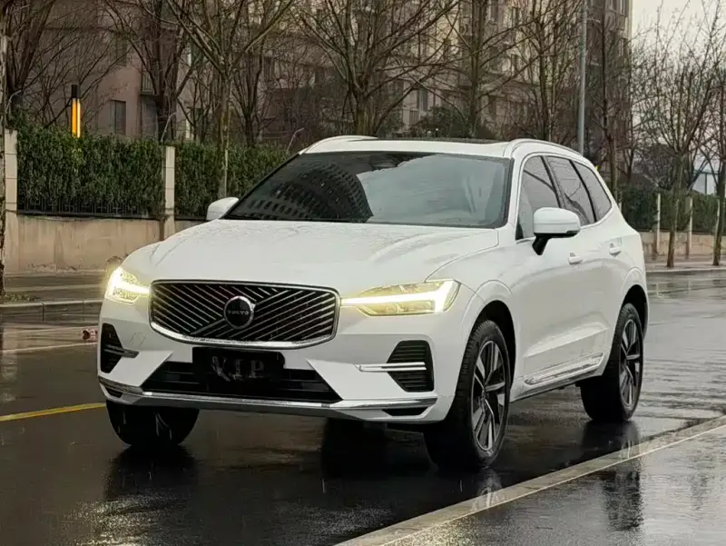 Volvo XC60, 2025