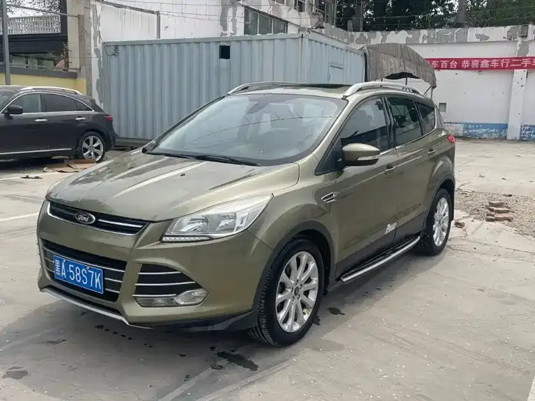 Ford Kuga, 2014