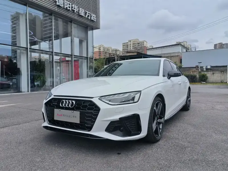 Audi A4L, 2022