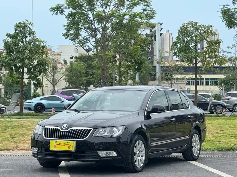 Skoda Superb, 2013