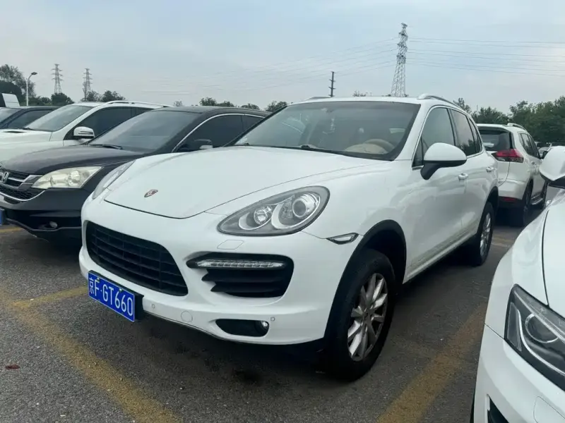 Porsche Cayenne, 2013