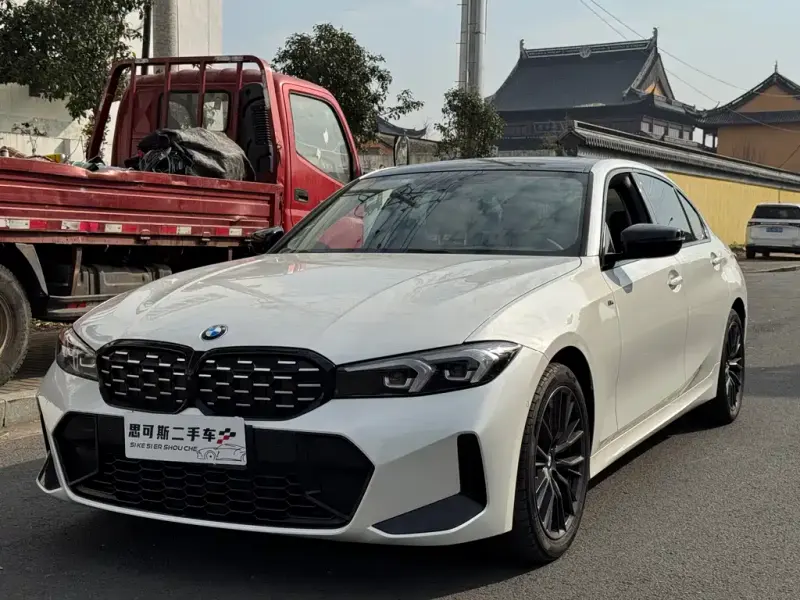 BMW 3 Series, 2023