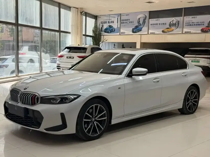 BMW 3 Series, 2023