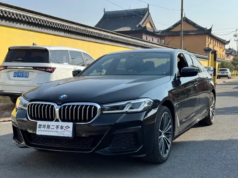 BMW 5 Series, 2022