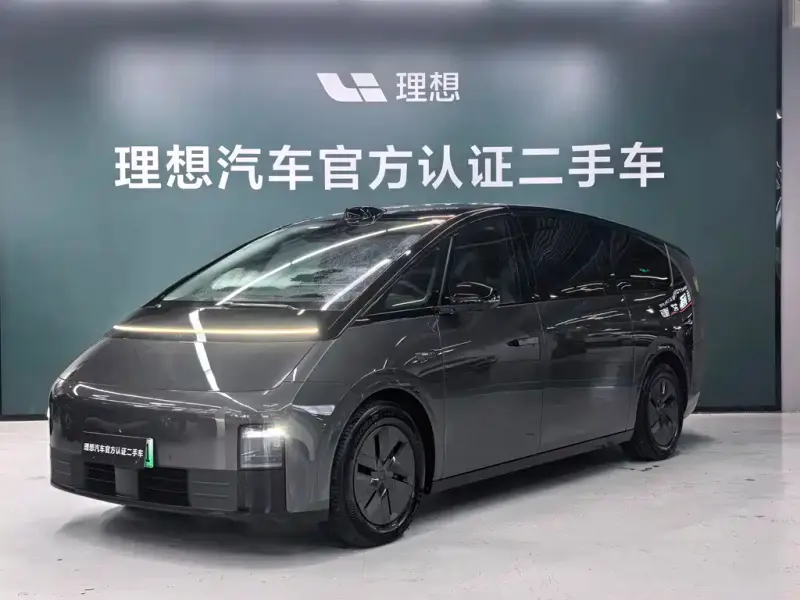 Li Auto Li MEGA, 2024