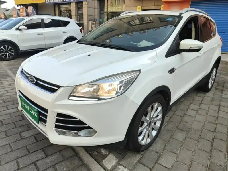 Ford Kuga, 2014
