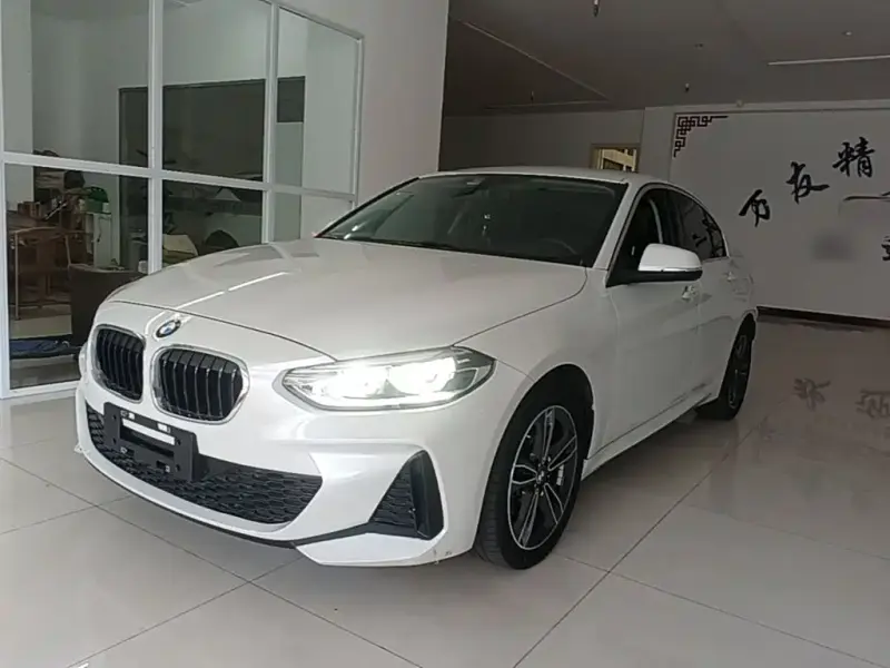 BMW 1 Series, 2021